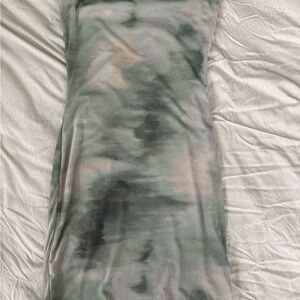 Elegant Strapless Tie-Dye Dress